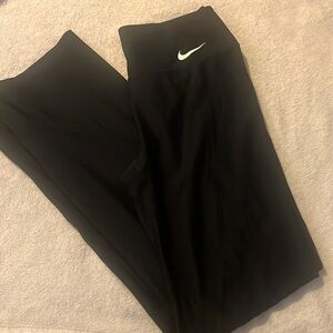 Black Medium Nike Leggings